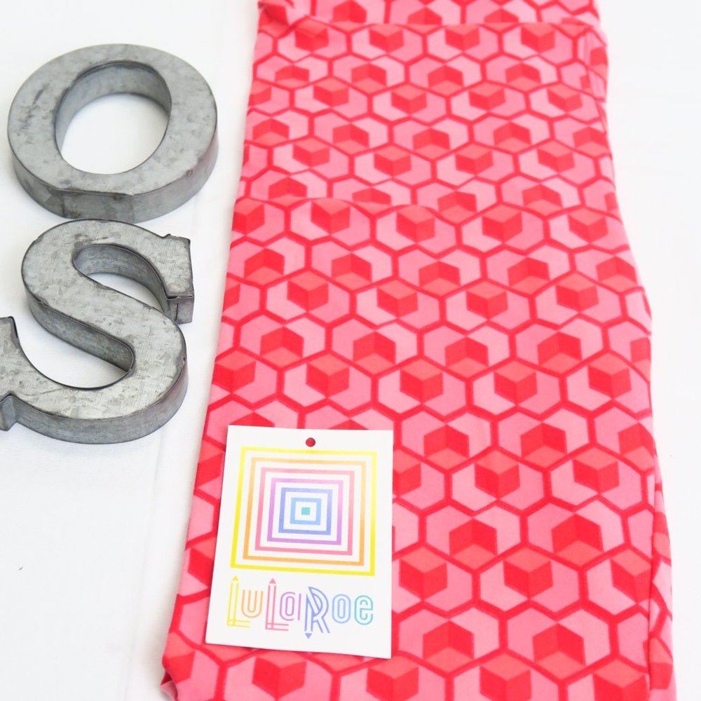 NWT LuLaRoe Leggings One Size / OS Geometric Heart